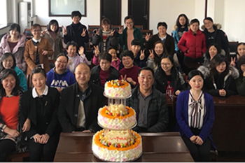 立足岗位 展巾帼风采——huagong-beng
组织女职工座谈活动