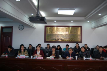 北京航空航天大学张博明教授应邀来huagong-beng
进行学术交流