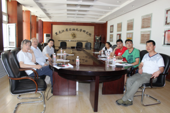 huagong-beng
科研人员同白俄罗斯国立大学专家进行学术交流