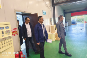 警钟长鸣迎双节，省科学院党组书记院长刘春燕在huagong-beng
进行节前安全检查和安排应急演练工作